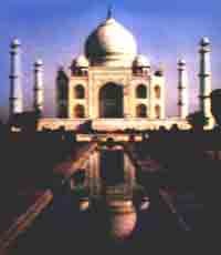 Le célèbre mausolé du Taj Mahl